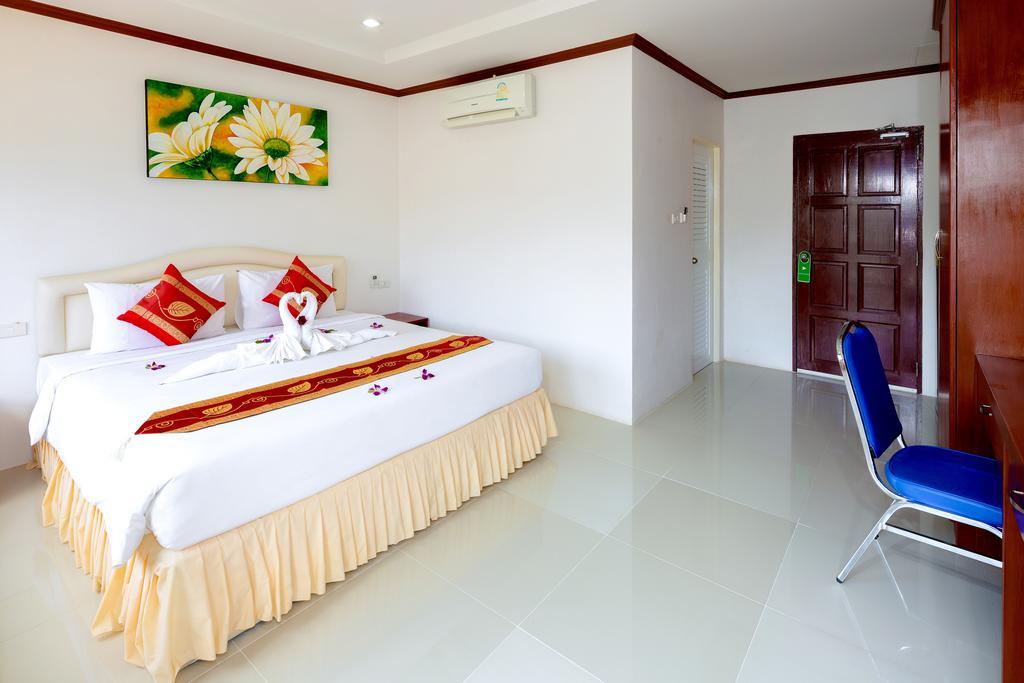 Hotel Phusita House 2 à Patong Extérieur photo