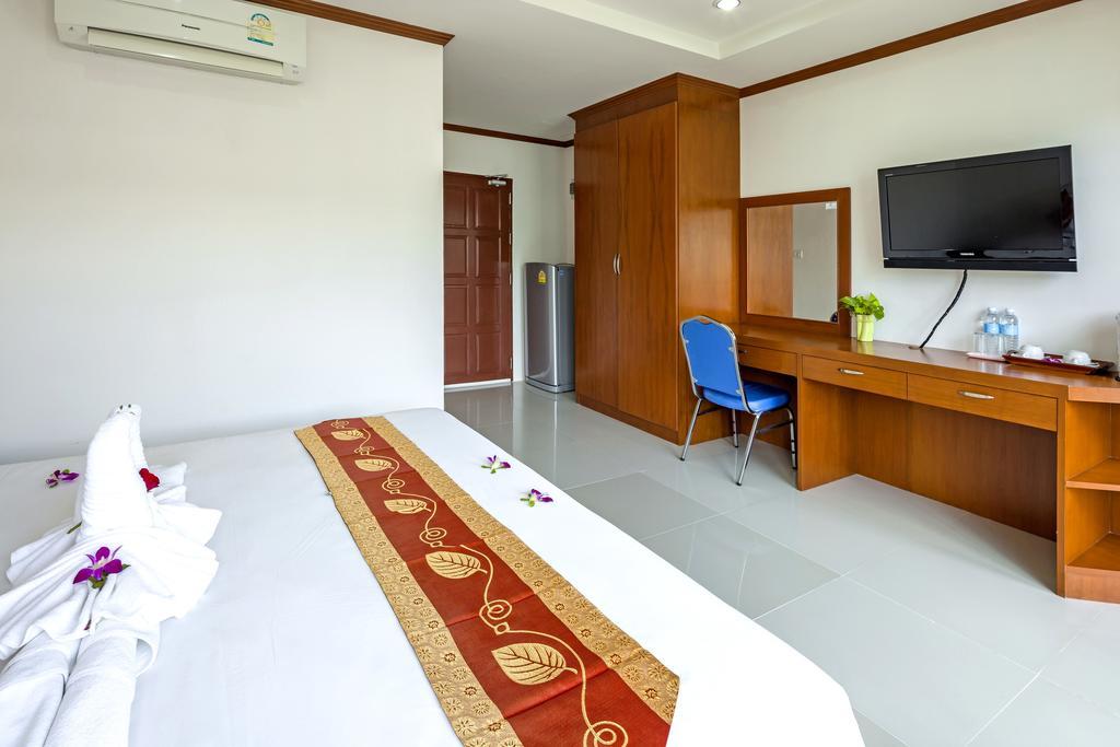 Hotel Phusita House 2 à Patong Extérieur photo