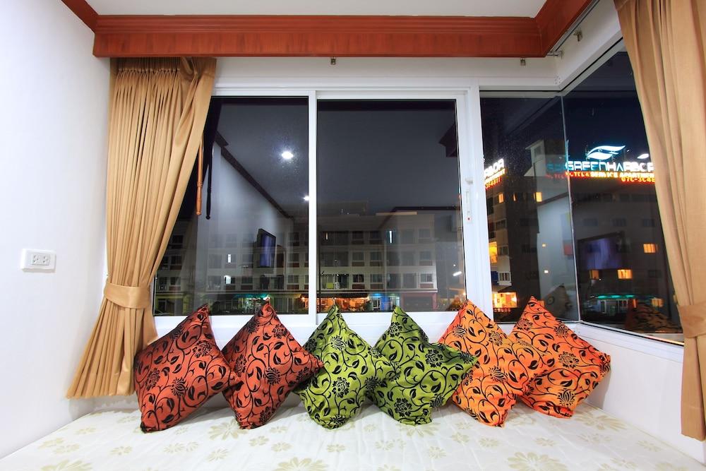 Hotel Phusita House 2 à Patong Extérieur photo