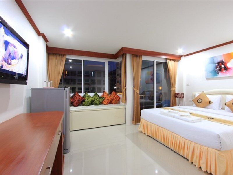 Hotel Phusita House 2 à Patong Extérieur photo