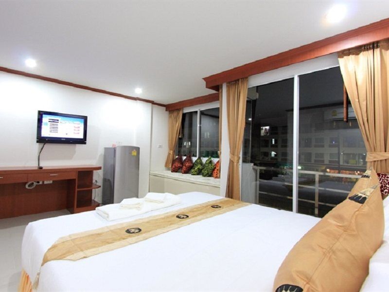 Hotel Phusita House 2 à Patong Extérieur photo